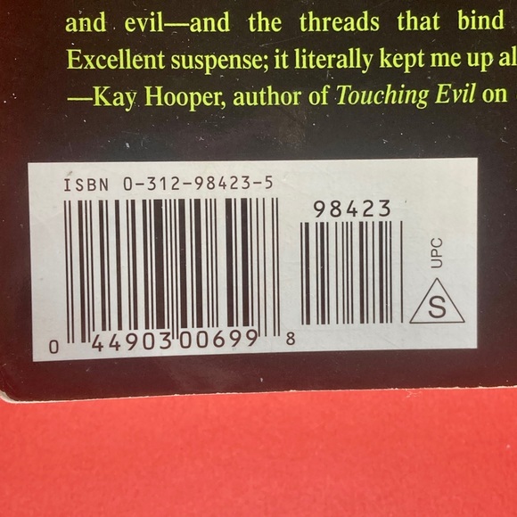 I’ll Be Watching You by Tina Wainscott Softcover 373 Pages - Picture 9 of 16
